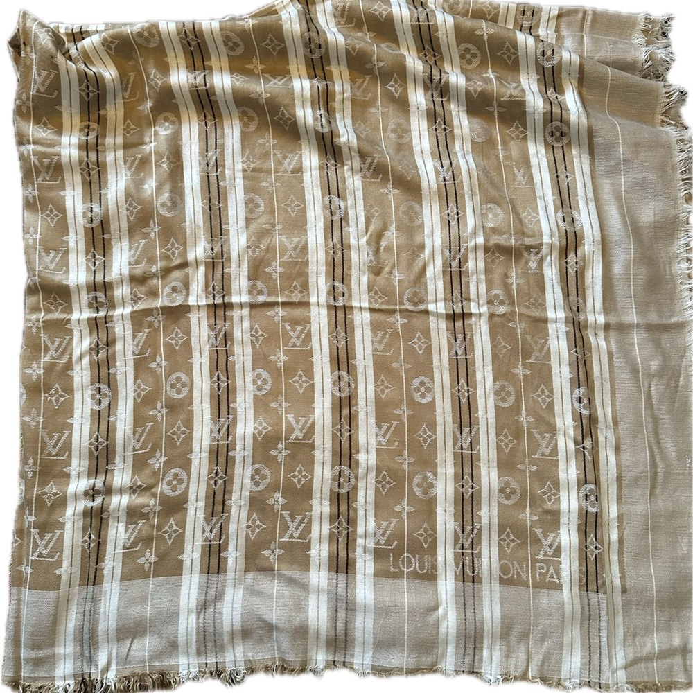 Louis Vuitton Tan and Cream Wool Scarf